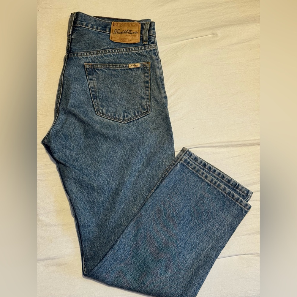 Signature by Levi Strauss Blue Jeans